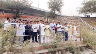 Photo of हरनंदी – हिंडन नदी के तट पर स्वच्छता अभियान चलाकर जन जागरण करते हुए नदी के तट पर गंगा आरती का किया गया आयोजन