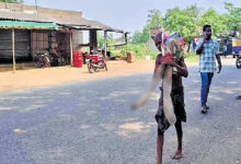 Photo of एक गठरी, जिसने पूरी व्यवस्था को कठघरे में खड़ा कर दिया