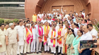 Photo of प्रगतिपथ यात्रा के तहत डॉ. अंबेडकर राष्ट्रीय स्मारक में श्रद्धांजलि अर्पित