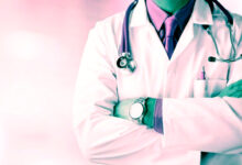 Photo of चिकित्सक: जो इतिहास नहीं लिखते, जिंदगियाँ लिखते हैं