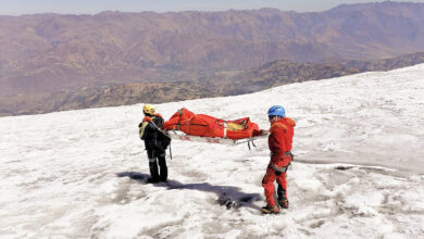 Photo of क्यों पहाड़ों पर ही रह जाते हैं पर्वतारोहियों के शव?