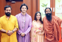 Photo of संतों के दरबार पहुंची ‘कृष्णावतारम’ की टीम