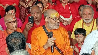 Photo of महामंडलेश्वर यति नरसिंहानंद गिरी महाराज के आह्वान पर विश्व प्रसिद्ध शिवशक्ति धाम डासना में हुई हिंदुओं की विशाल पंचायत