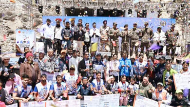Photo of नीति घाटी में ‘नीति एक्सट्रीम अल्ट्रा रन’ के पुरस्कार वितरण समारोह में पर्यटन विकास को नई गति देने हेतु सीएम ने कई महत्वपूर्ण घोषणाएं कीं