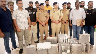 Photo of गाजियाबाद पुलिस का अपराध के विरुद्ध सशक्त अभियान मोबाइल टावरों में चोरी करने वाले गिरफ्तार