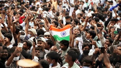 Photo of आंदोलन, नेतृत्व और लोकतंत्र : सवालों के बीच सच्चाई की तलाश