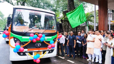Photo of मुख्यमंत्री ने स्वच्छ ईंधन आधारित 11 वाहनों का फ्लैग ऑफ किया