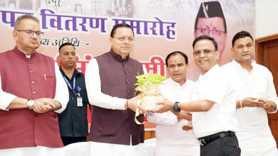 Photo of अलग-अलग विभागों में चयनित अभ्यर्थियों को मुख्यमंत्री ने नियुक्ति पत्र प्रदान किए