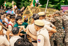 Photo of शांतिपूर्ण आंदोलन में अराजकता की आग किसने लगाई?