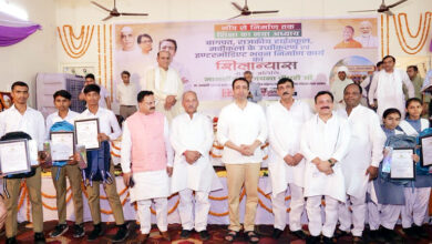 Photo of केंद्रीय मंत्री जयंत चौधरी ने बागपत के मवी कलां में राजकीय हाईस्कूल के उच्चीकरण एवं इंटरमीडिएट भवन निर्माण कार्य का किया शिलान्यास