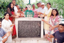 Photo of कारगिल विजय दिवस पर शहीदों को कैंडल जलाकर श्रद्धांजलि दी