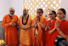 Photo of अति दिव्य रूप में श्री महाकाली पीठ हनुमत धाम मुरादनगर में अपने परिवार के साथ विराजे मां और हरीगिरेश्वर महादेव