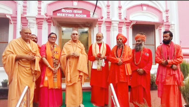 Photo of विश्व प्रसिद्ध महामंडलेश्वर यति नरसिंहानंद गिरी महाराज की शिष्या डॉक्टर उदिता त्यागी को श्रीपंचदशनाम जूना अखाड़े ने घोषित किया महामंडलेश्वर