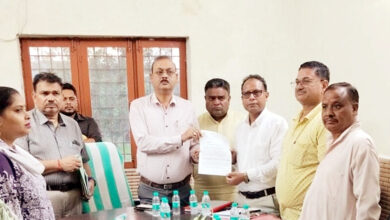 Photo of शीशमबाड़ा स्थित ठोस अपशिष्ट प्रबंधन प्लांट में कूड़ा निस्तारण एवं प्लांट से जुड़ी विभिन्न समस्याओं के समाधान को लेकर हुई बैठक
