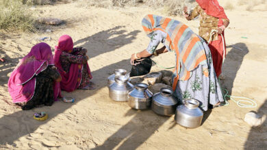Photo of पानी के लिए भटकना भी महिलाओं का श्रम माना जाए