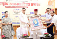 Photo of उत्तराखण्ड के कारीगर केवल वस्त्र या उत्पाद नहीं बनाते, बल्कि उनमें प्रदेश की संस्कृति, लोकजीवन और परंपराओं की आत्मा भी समाहित होती है : सीएम धामी