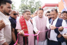 Photo of मुख्यमंत्री ने नैनीताल के लाखनमंडी चोरगलिया में जनता की समस्याएं सुनी