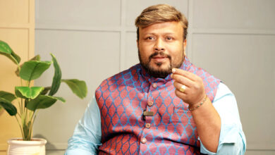 Photo of भविष्यवाणियों का ‘बड़ा खेल’! डॉ. खोजा ने मनोरंजन से बाजार तक मचाई सनसनी