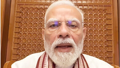 Photo of हैलो फ्रेंड से आईआईटी तक युवाओं में अपनी पैठ बचाने में कामयाब रही सरकार और संघ