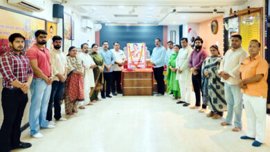 Photo of सुषमा स्वराज की पुण्यतिथि पर केशवपुरम जिला कार्यालय में दी गई श्रद्धांजलि, अजय खटाना ने प्रखर नेतृत्व को किया याद