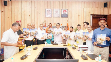 Photo of मुख्यमंत्री ने उत्तराखण्ड क्षत्रिय कल्याण समिति की वेबसाइट एवं क्षत्रिय जागरण स्मारिका का विमोचन किया