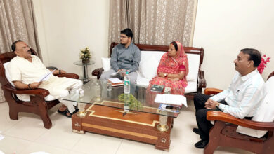 Photo of अजमेर के विकास पर विधानसभाध्यक्ष वासुदेव देवनानी ने ली नगर निगम की बैठक