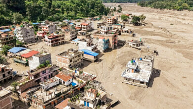 Photo of जब जलवायु घर छीन रही हो, कानून को छत बनना होगा