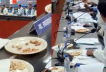 Photo of प्रशासनिक करुणा अब ड्राई फ्रूट्स में पैक होकर आती है