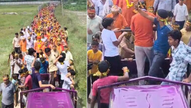 Photo of माँ पीताम्बरा बगलामुखी महायज्ञ से पूर्व तलहेटा में निकली भव्य कलश यात्रा