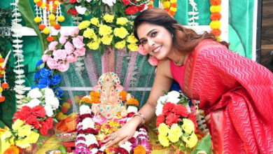 Photo of बप्पा की भक्ति में रंगी मधुरिमा तुली, घर पर मनाया गणपति उत्सव