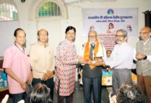 Photo of “मौना मागची कथा” का विमोचन हुआ