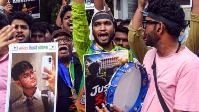 Photo of कैंपस में बुझती जिंदगियाँ: आत्महत्या नहीं, व्यवस्था की भी परीक्षा