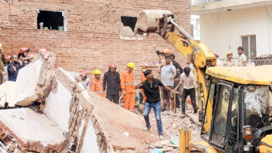Photo of सत्य निकेतन हादसा: मालिक गिरफ्तार, मगर सवाल सिर्फ एक इमारत पर नहीं, पूरी व्यवस्था पर