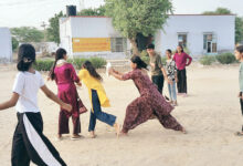 Photo of खेल के मैदान पर लड़कियों का बराबर हक क्यों नहीं?