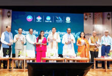 Photo of लेखक गांव, समाज को दिशा देने वाले विचारों का प्रतीक है : सीएम धामी