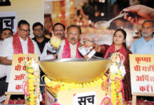 Photo of राजस्थान विधान सभा अध्यक्ष वासुदेव देवनानी ने ‘एक चम्मच घी रामलला के नाम’ भजन संध्या में की शिरकत