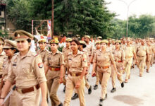 Photo of डीसीपी ट्रांस हिंडन ऋजुल ने टीम के साथ थाना इन्दिरापुरम क्षेत्र में की पैदल गश्त