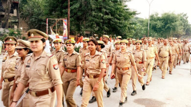 Photo of डीसीपी ट्रांस हिंडन ऋजुल ने टीम के साथ थाना इन्दिरापुरम क्षेत्र में की पैदल गश्त