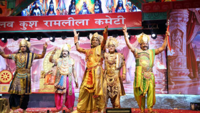 Photo of दिल्ली – विश्व प्रसिद्ध “लव कुश रामलीला” केंद्रीय मंत्री “जुएल ओराम” ने निभाई निषाद राज की भूमिका