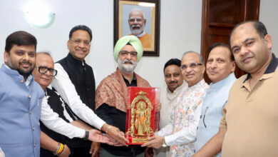 Photo of रामलीलाएं नई पीढ़ी को प्रभु श्रीराम के आदर्शों और रामराज की अवधारणा से जोड़ने का सशक्त माध्यम हैं : उपराज्यपाल तरनजीत सिंह संधू